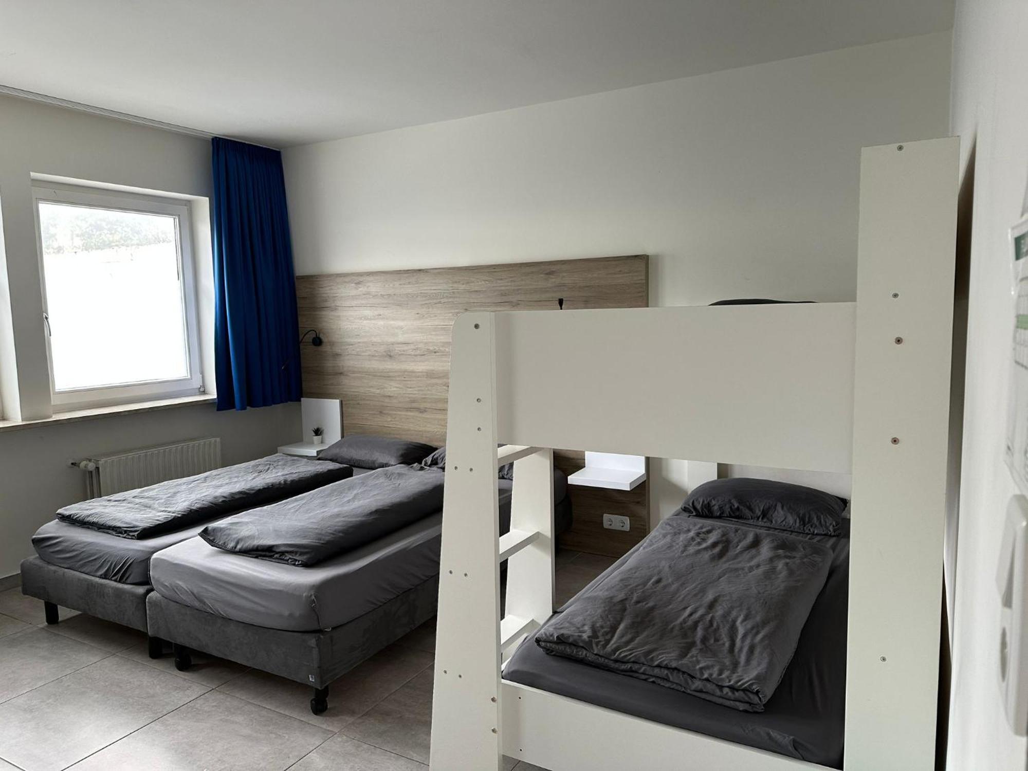 Mk Hostel Oyten - Free Wifi & Parking - 24H Check-In Buitenkant foto
