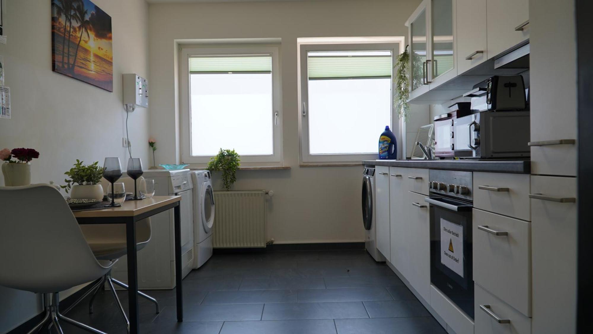Mk Hostel Oyten - Free Wifi & Parking - 24H Check-In Buitenkant foto