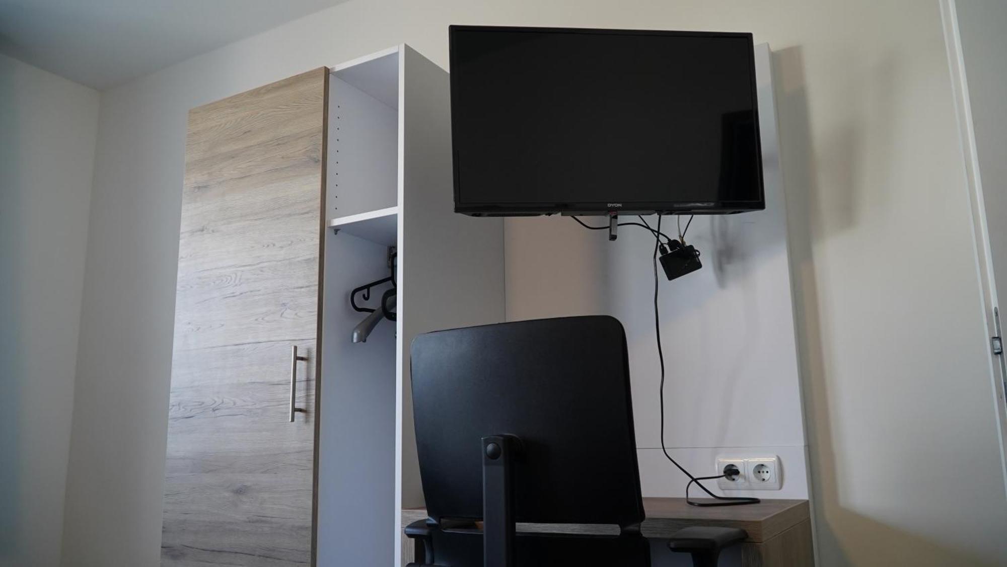 Mk Hostel Oyten - Free Wifi & Parking - 24H Check-In Buitenkant foto