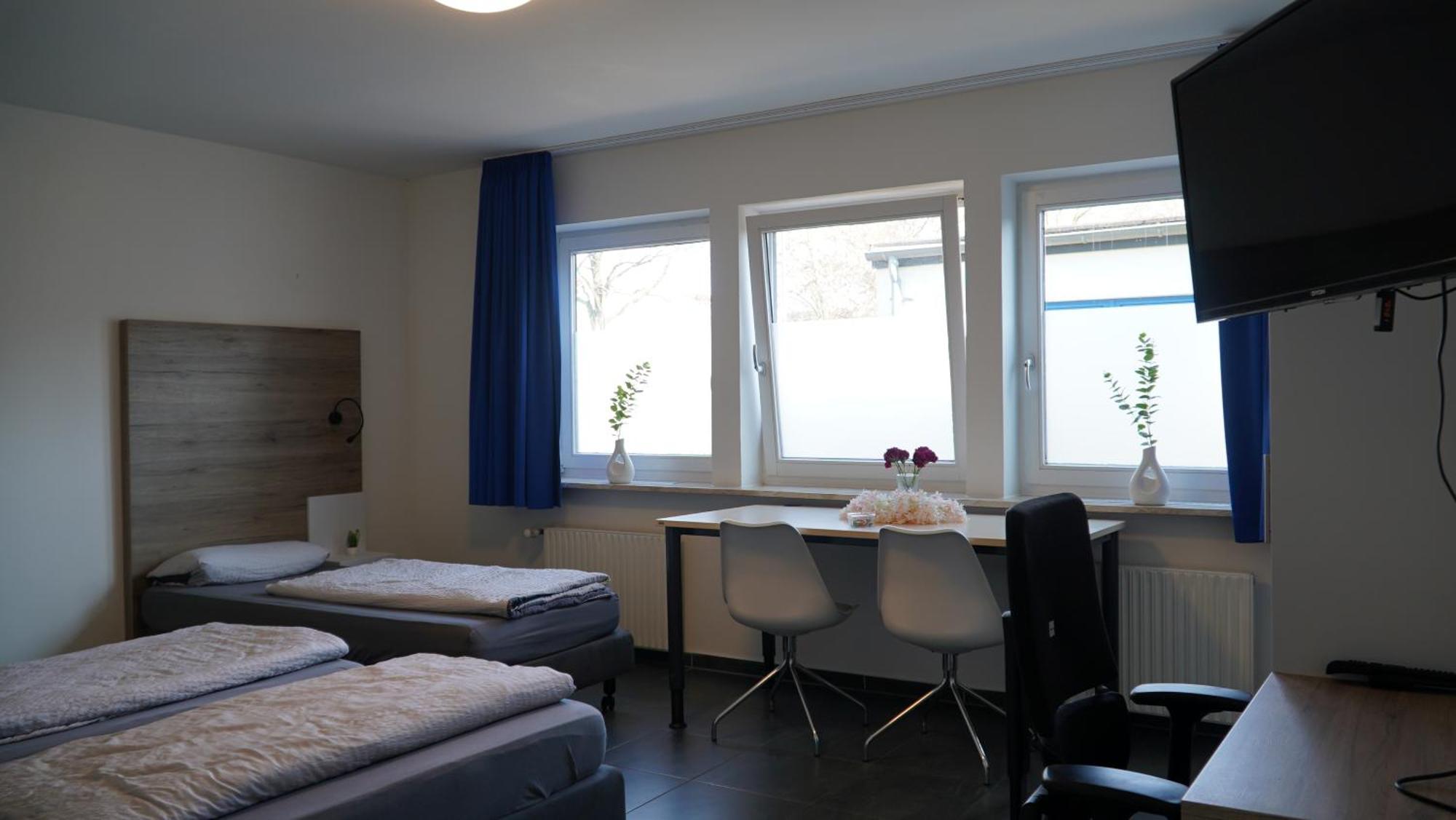 Mk Hostel Oyten - Free Wifi & Parking - 24H Check-In Buitenkant foto
